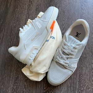 LV Trainer Low Sneaker size 11 - 11.5